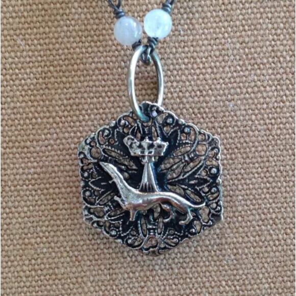 Love Heals French White Bronze Anne of Brittany Ermine, L'Hermine Charm LH44 - Picture 5 of 7